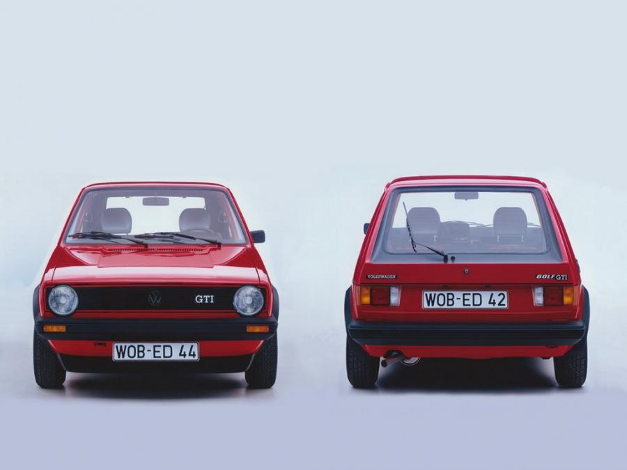  Volkswagen Golf GTi 3-Door 1976 года  (фото 9 из 16)